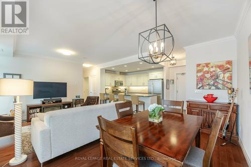 1005 - 360 Pearl Street, Burlington, ON - Indoor Photo Showing Dining Room