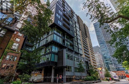 704 - 17 Dundonald Street, Toronto, ON - Outdoor With Facade