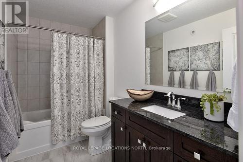 112 Admiral'S Trail, Blue Mountains, ON - Indoor Photo Showing Bathroom