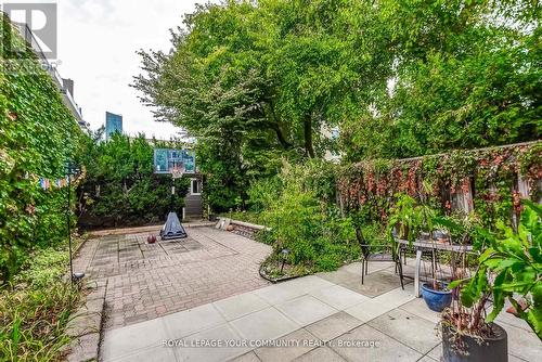 312 Seaton Street, Toronto, ON - Outdoor