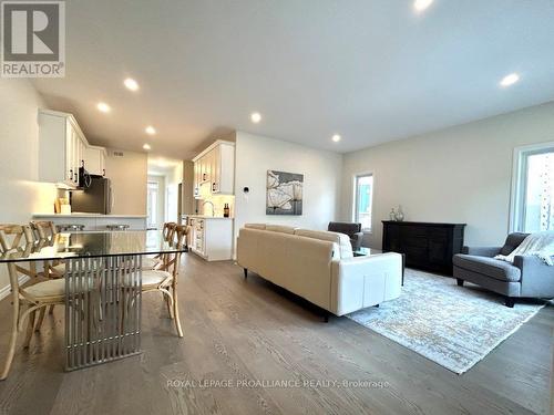 45 Athabaska Drive, Belleville, ON - Indoor Photo Showing Living Room