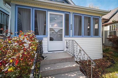 688 Ashburn Street, Winnipeg, MB - Outdoor