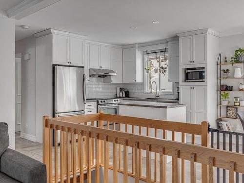 Cuisine - 54 Rue Du Coteau-Laliberté, Lévis (Desjardins), QC - Indoor Photo Showing Kitchen