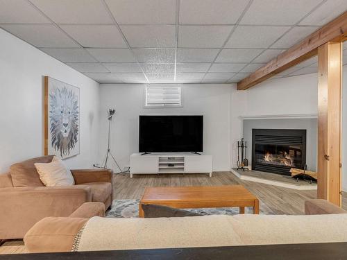 Family room - 54 Rue Du Coteau-Laliberté, Lévis (Desjardins), QC - Indoor Photo Showing Living Room With Fireplace