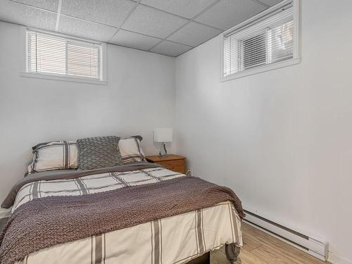 Chambre Ã Â coucher - 54 Rue Du Coteau-Laliberté, Lévis (Desjardins), QC - Indoor Photo Showing Bedroom