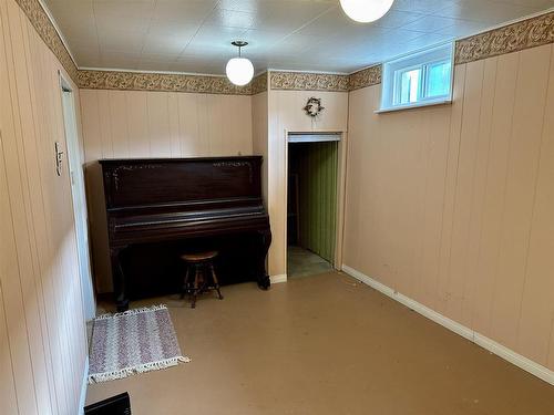 449 Parkwood Street, Thunder Bay, ON - Indoor Photo Showing Other Room