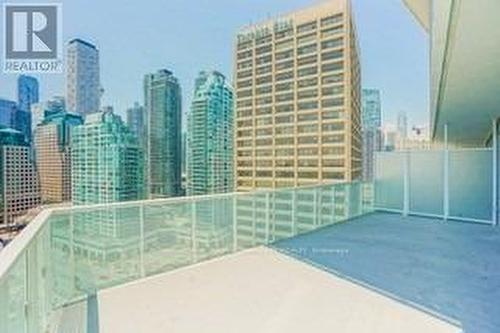 1604 - 15 Queens Quay E, Toronto, ON - Outdoor