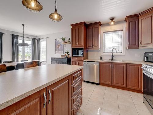 Kitchen - 204-636 Mtée Des Seigneurs, Granby, QC - Indoor Photo Showing Kitchen