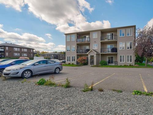 Parking - 204-636 Mtée Des Seigneurs, Granby, QC - Outdoor With Facade