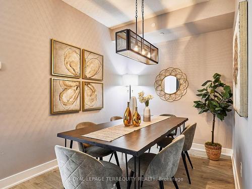 428-7608 Yonge St, Vaughan, ON - Indoor Photo Showing Dining Room