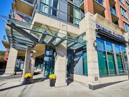 428-7608 Yonge St, Vaughan, ON - Outdoor