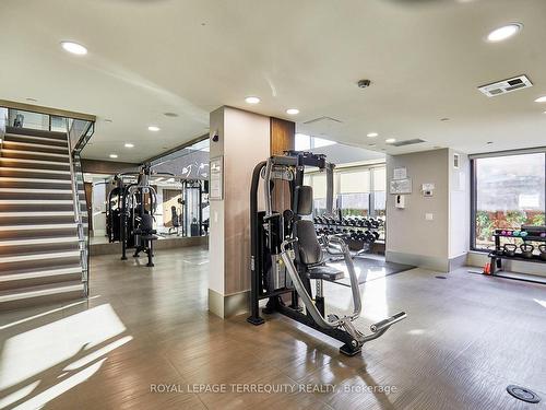 428-7608 Yonge St, Vaughan, ON - Indoor Photo Showing Gym Room