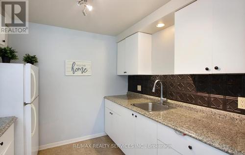 6 - 88 Avonwood Drive, Stratford, ON - Indoor Photo Showing Kitchen