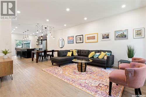 2460 Lindsay Street, Regina, SK - Indoor Photo Showing Living Room