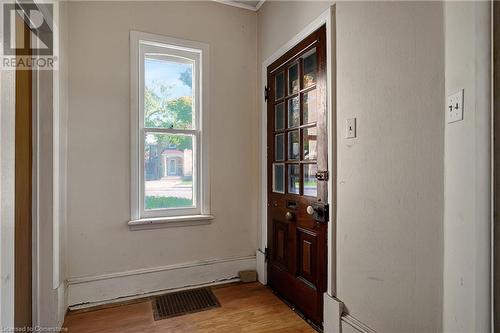 86 St Andrews Street, Cambridge, ON - Indoor Photo Showing Other Room