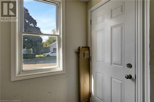 86 St Andrews Street, Cambridge, ON - Indoor Photo Showing Other Room