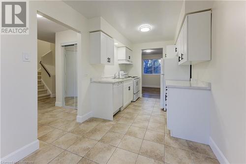 476 Kingscourt Drive Unit# 20, Waterloo, ON - Indoor Photo Showing Kitchen