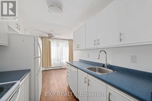 104 - 650 Cheapside Street, London, ON - Indoor Photo Showing Kitchen