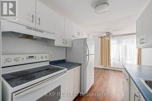 104 - 650 Cheapside Street, London, ON - Indoor Photo Showing Kitchen