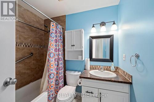 104 - 650 Cheapside Street, London, ON - Indoor Photo Showing Bathroom