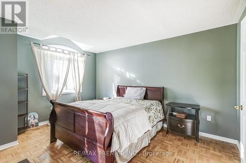 61 Blackthorn Drive, Vaughan, ON - Indoor Photo Showing Bedroom