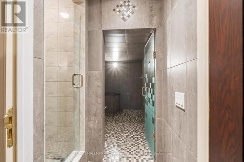 50 Direzze Court, Richmond Hill, ON - Indoor Photo Showing Bathroom