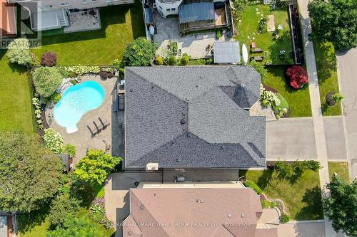 50 Direzze Court, Richmond Hill, ON - Outdoor