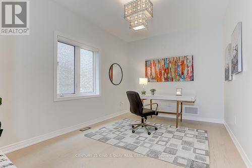 10 John Weddell Avenue, East Gwillimbury, ON - Indoor Photo Showing Office