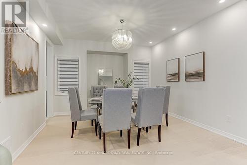 10 John Weddell Avenue, East Gwillimbury, ON - Indoor Photo Showing Dining Room