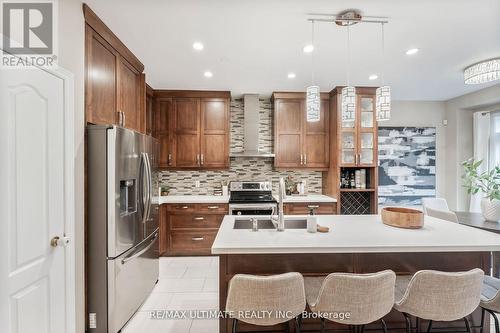 23 Atlas Peak Drive, Markham, ON - Indoor Photo Showing Kitchen With Double Sink With Upgraded Kitchen