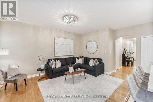 23 Atlas Peak Drive, Markham, ON - Indoor Photo Showing Living Room