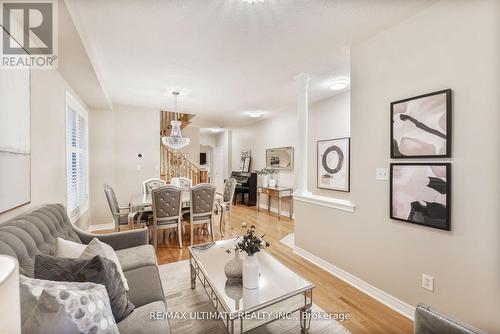 23 Atlas Peak Drive, Markham, ON - Indoor Photo Showing Living Room