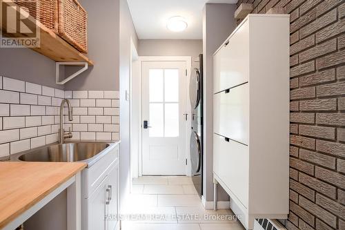 595 Big Bay Point Road, Barrie, ON - Indoor Photo Showing Kitchen