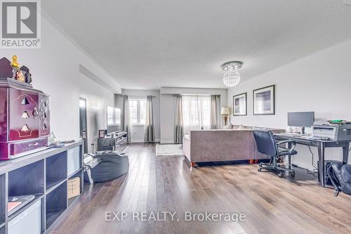 751 Candlestick Circle, Mississauga, ON - Indoor Photo Showing Other Room