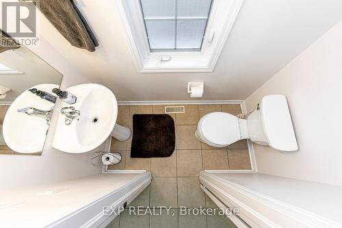 751 Candlestick Circle, Mississauga, ON - Indoor Photo Showing Bathroom