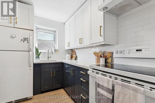 5 - 2512 Bloor Street W, Toronto, ON - Indoor Photo Showing Kitchen