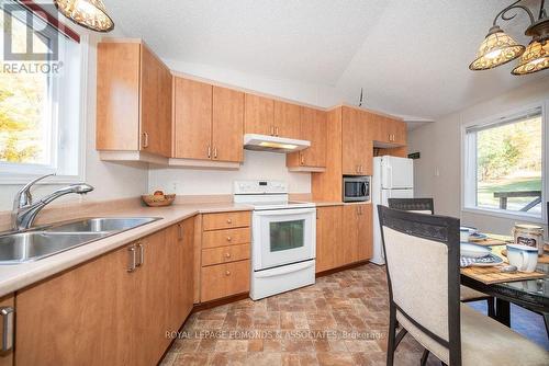 346 Mcmahon Road, Admaston/Bromley, ON - Indoor Photo Showing Kitchen With Double Sink