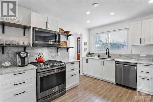 938 Riddell Avenue N, Ottawa, ON - Indoor Photo Showing Kitchen With Stainless Steel Kitchen With Upgraded Kitchen