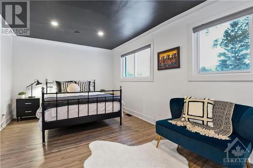 938 Riddell Avenue N, Ottawa, ON - Indoor Photo Showing Bedroom