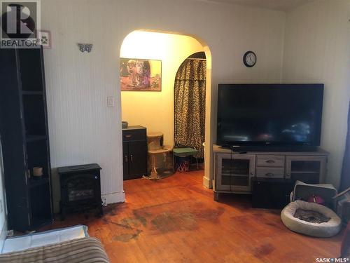 114 Whitesand Drive, Canora, SK - Indoor Photo Showing Living Room With Fireplace