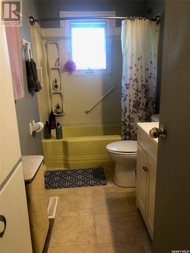 114 Whitesand Drive, Canora, SK - Indoor Photo Showing Bathroom