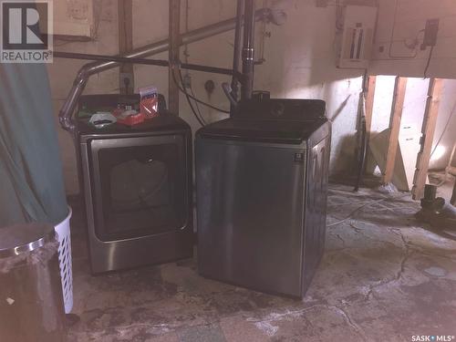 114 Whitesand Drive, Canora, SK - Indoor Photo Showing Laundry Room