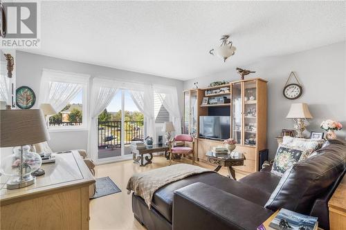 1505 Clement Street Unit#108, Hawkesbury, ON - Indoor Photo Showing Living Room