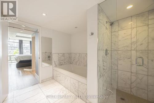 927 - 55 Stewart Street, Toronto, ON - Indoor Photo Showing Bathroom