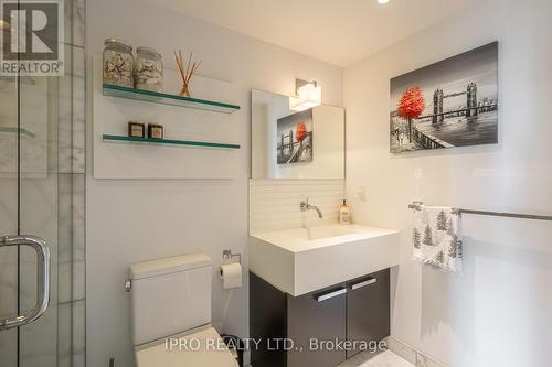 927 - 55 Stewart Street, Toronto, ON - Indoor Photo Showing Bathroom