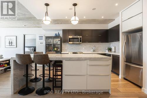 927 - 55 Stewart Street, Toronto, ON - Indoor Photo Showing Kitchen With Upgraded Kitchen