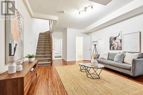 30 Windsor Street, Toronto, ON - Indoor Photo Showing Living Room