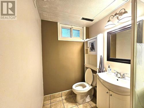 893 Gillett Street, Prince George, BC - Indoor Photo Showing Bathroom