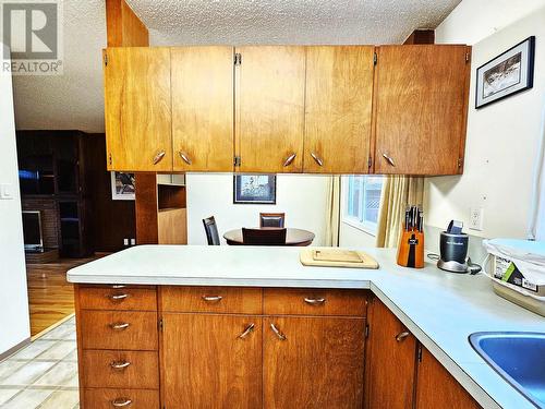 893 Gillett Street, Prince George, BC - Indoor Photo Showing Kitchen