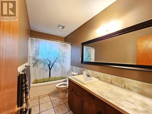 893 Gillett Street, Prince George, BC - Indoor Photo Showing Bathroom